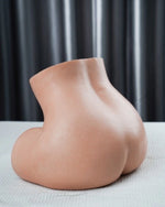 Wenwen Premium Realistic Silicone Hip Mold rear three-quarter view